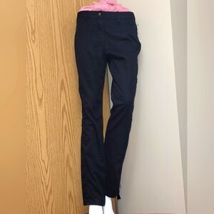 Black slimming jeans